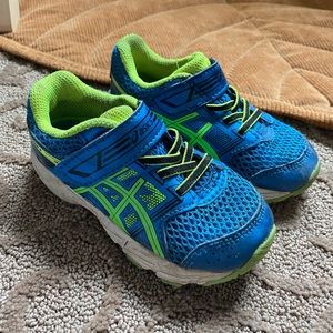 ASICS 10T Velcro Running Shoe